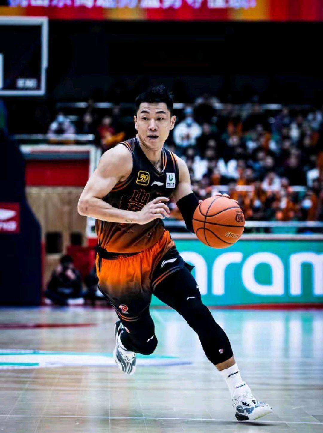 山东男篮今晚迎来里程碑，志在英超名次提升，话题不断，赛程密集仍需轮换(cctv5节目表)-英雄联盟